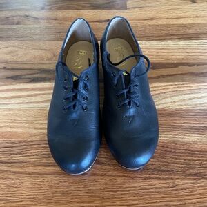 Bloch brand tap shoes 7.5